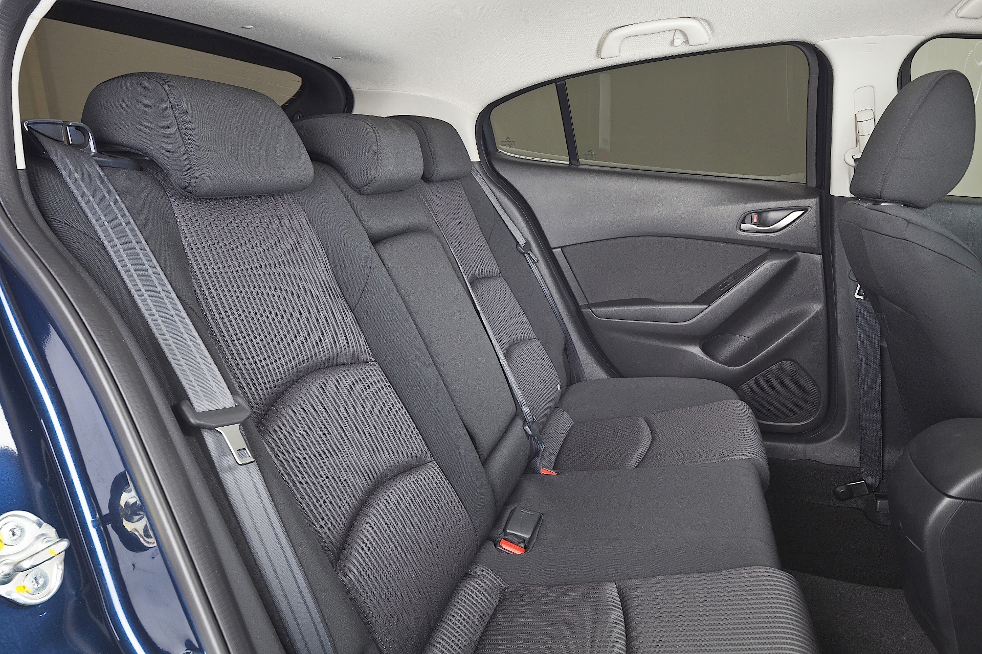 Mazda 3 / Axela Hatchback photo 46