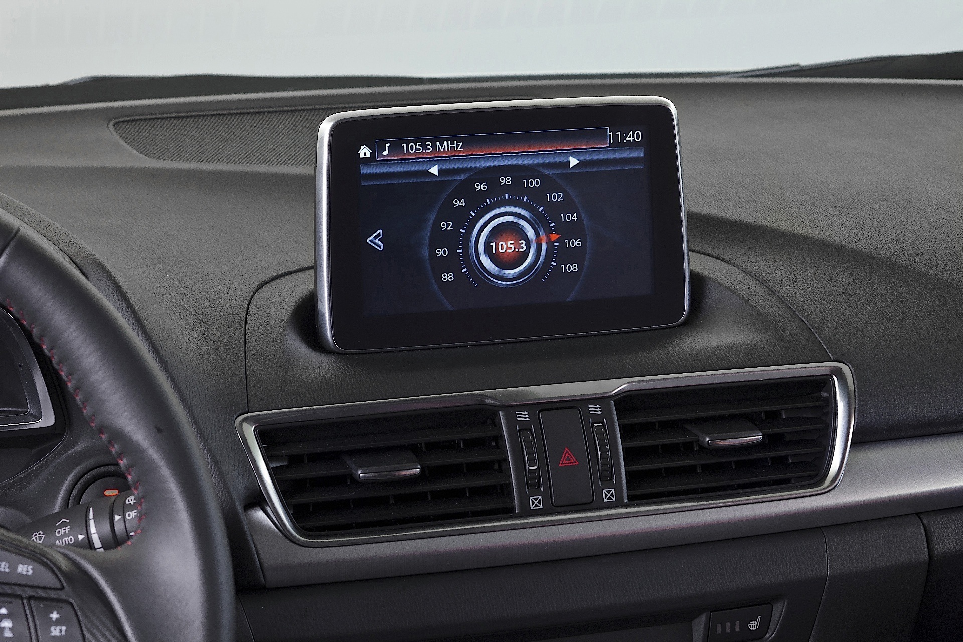 Mazda 3 / Axela Hatchback photo 61