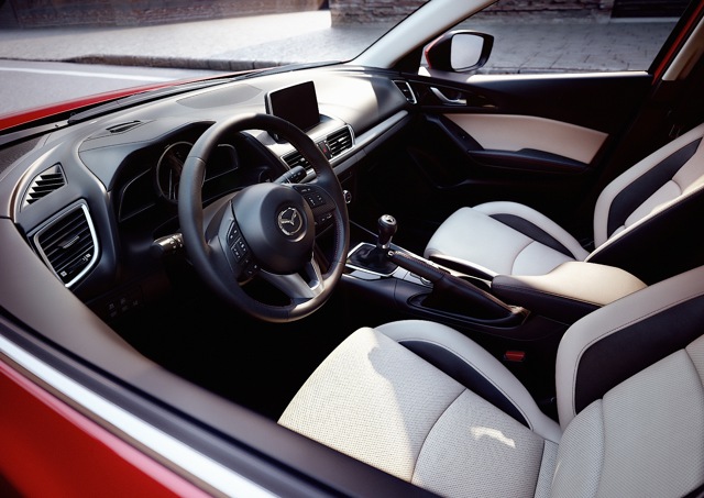 Mazda 3 / Axela Hatchback photo 67