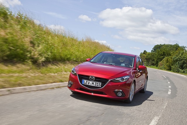 Mazda 3 / Axela Hatchback photo 6