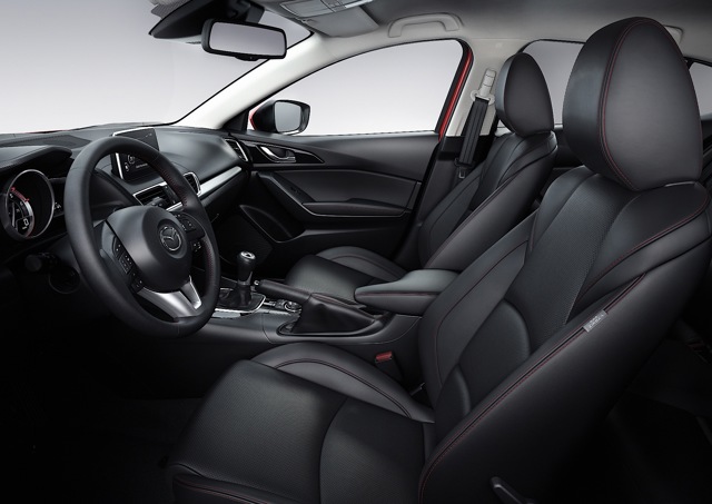 Mazda 3 / Axela Hatchback photo 75