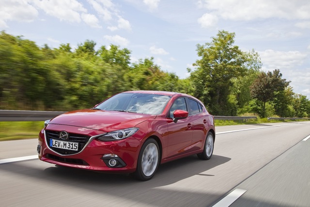 Mazda 3 / Axela Hatchback photo 8