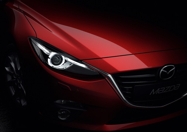 Mazda 3 / Axela Hatchback photo 23