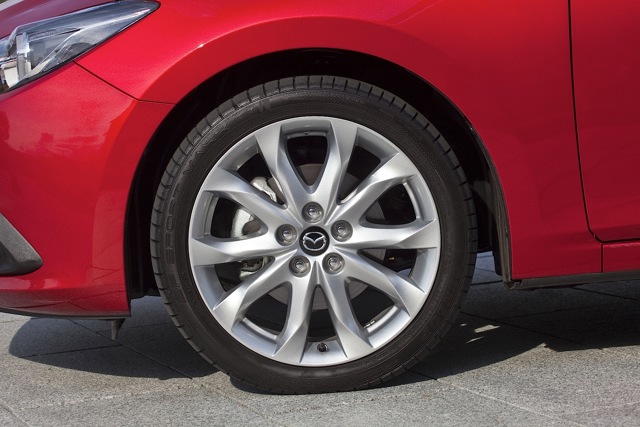Mazda 3 / Axela Hatchback photo 29