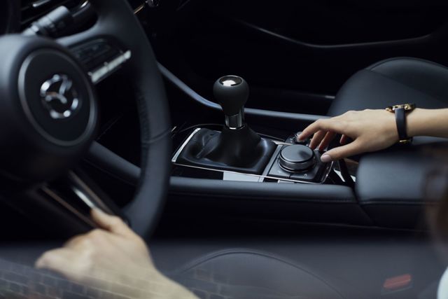 Mazda 3 / Axela Hatchback photo 14
