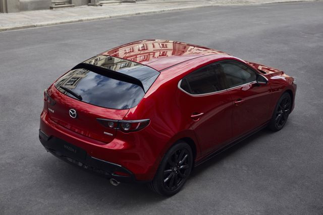 Mazda 3 / Axela Hatchback photo 6