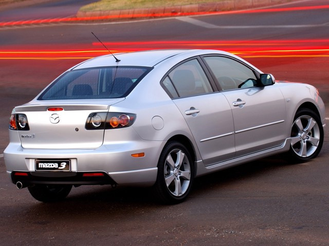 Mazda 3 / Axela Sedan photo 17