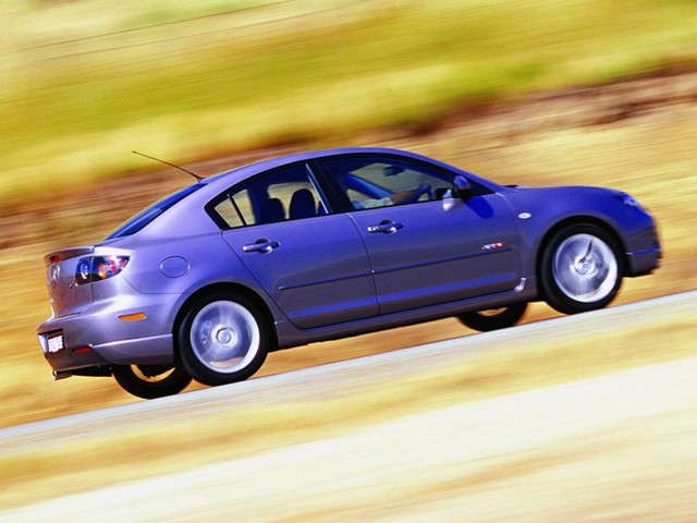 Mazda 3 / Axela Sedan photo 18
