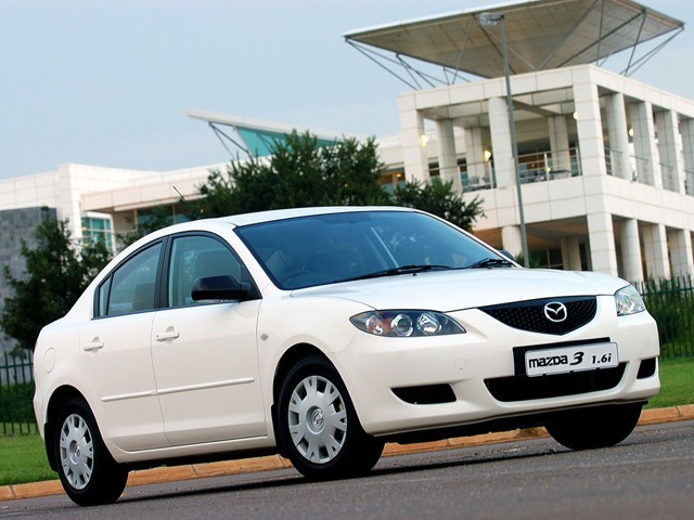 Mazda 3 / Axela Sedan photo 23