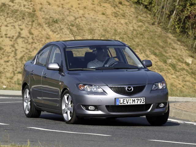 Mazda 3 / Axela Sedan photo 35