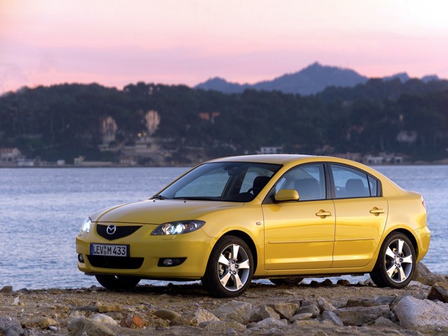 Mazda 3 / Axela Sedan photo 41