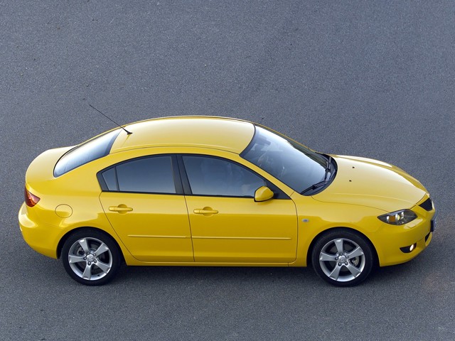 Mazda 3 / Axela Sedan photo 42