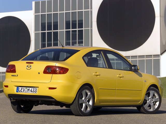 Mazda 3 / Axela Sedan photo 45