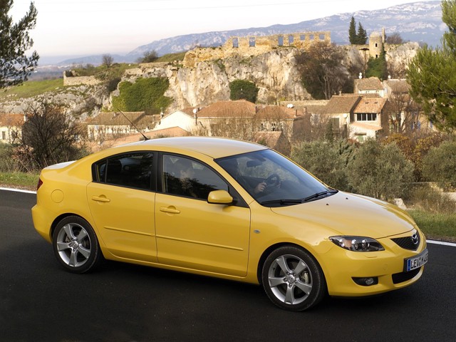 Mazda 3 / Axela Sedan photo 48