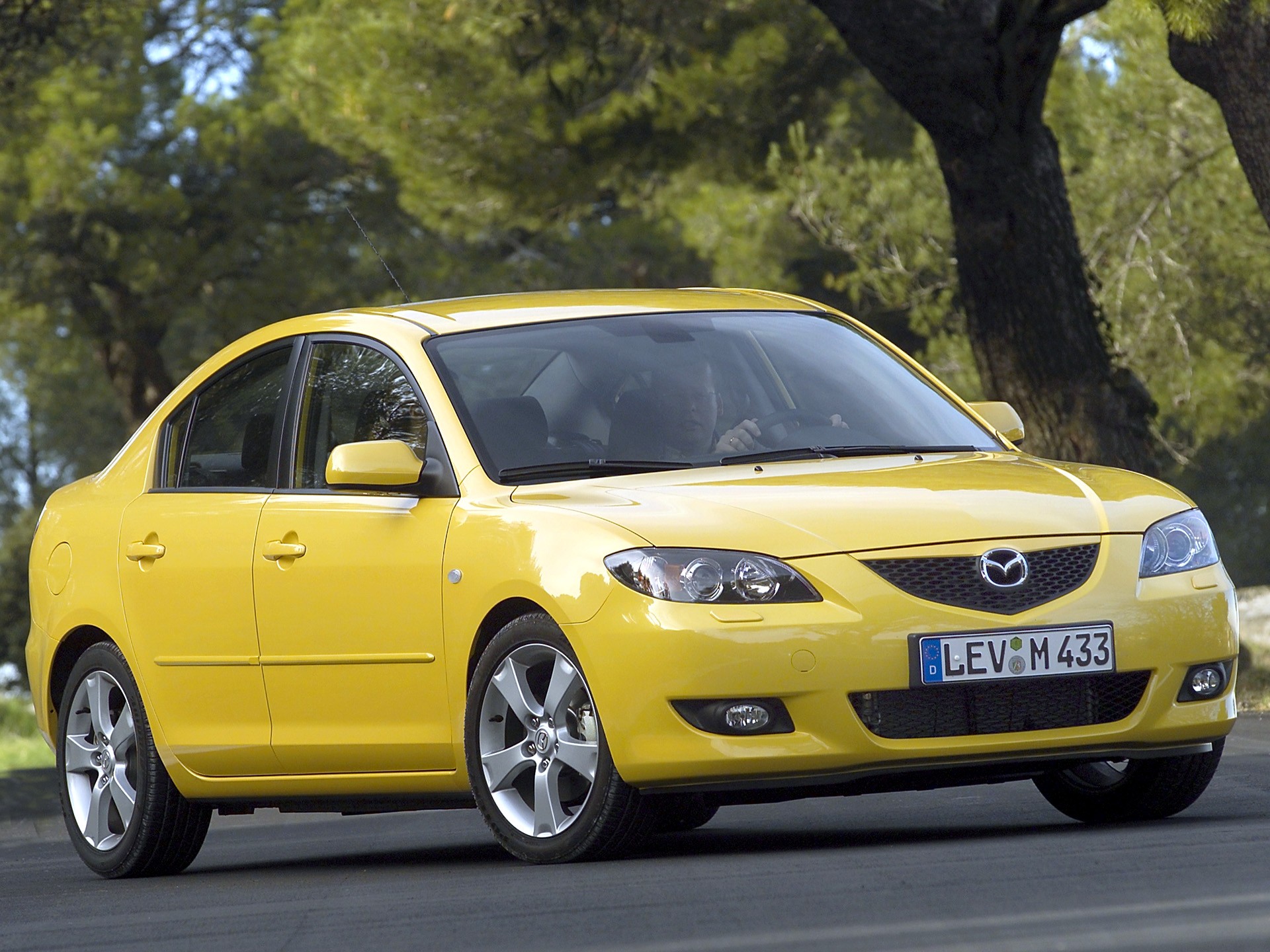 Mazda 3 / Axela Sedan photo 49