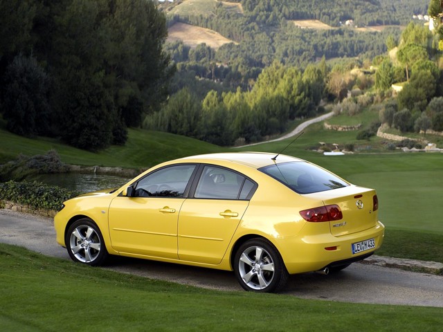 Mazda 3 / Axela Sedan photo 52