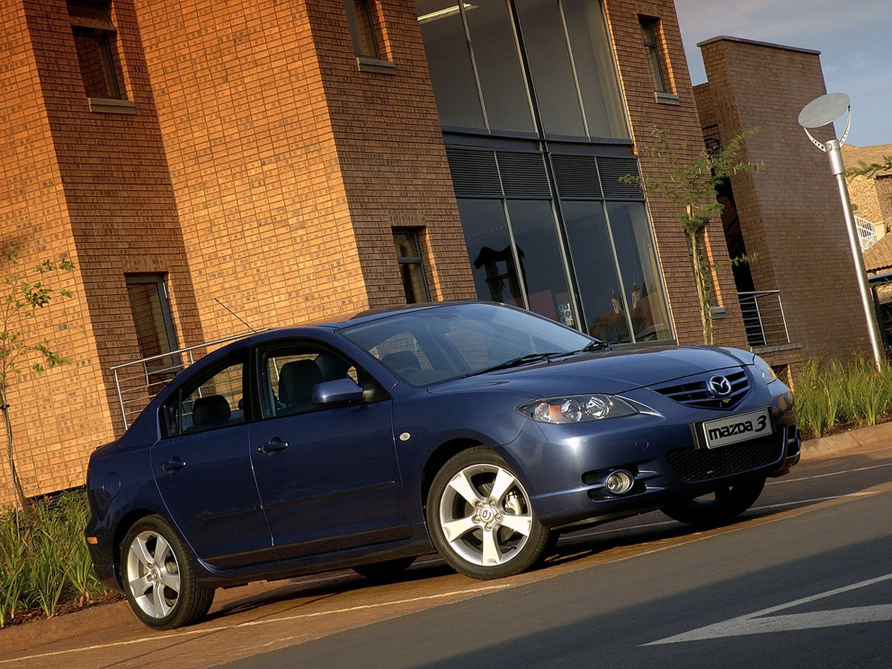 Mazda 3 / Axela Sedan photo 8
