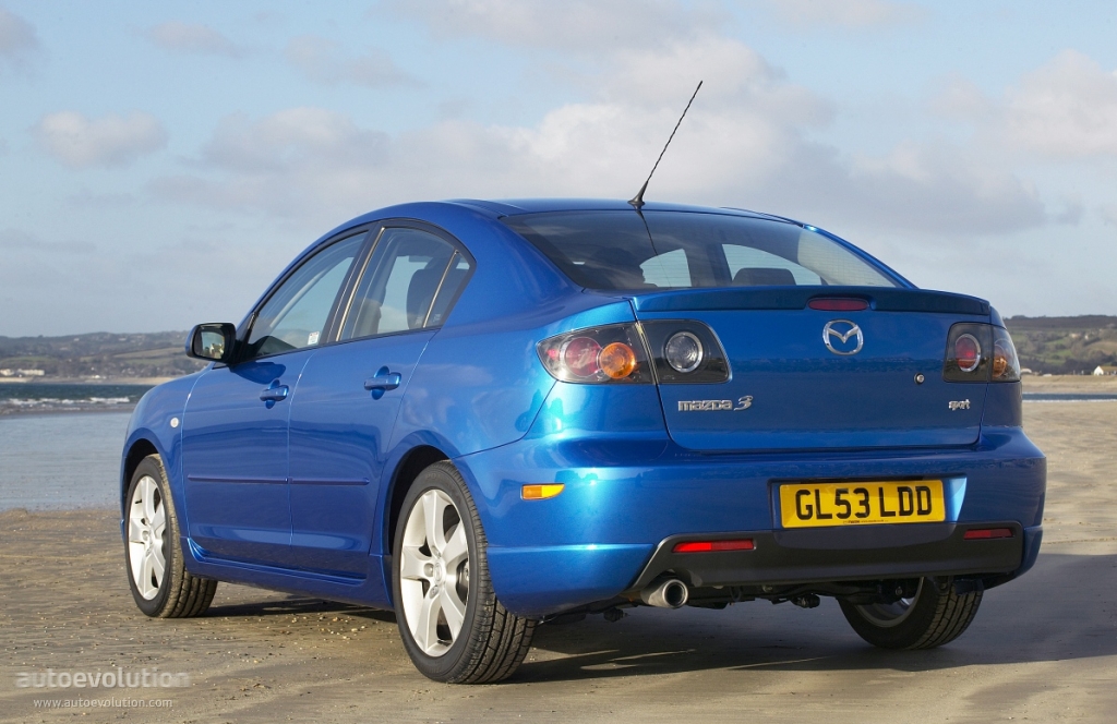 Mazda 3 / Axela Sedan photo 3