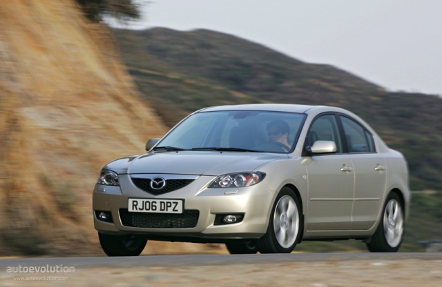Mazda 3 / Axela Sedan photo 4