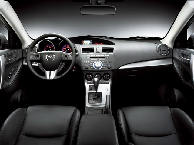 Mazda 3 / Axela Sedan photo 85