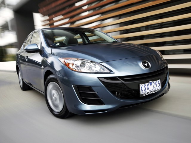 Mazda 3 / Axela Sedan photo 23