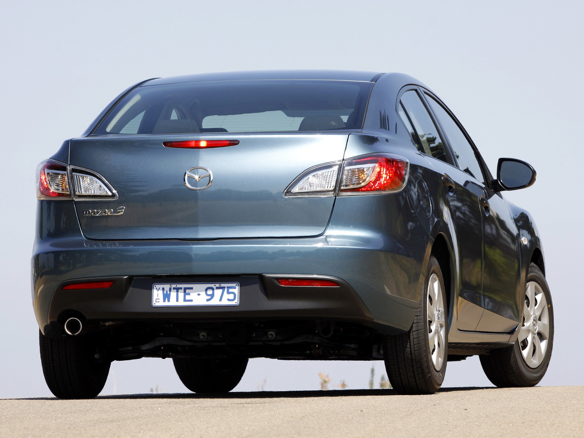 Mazda 3 / Axela Sedan photo 25