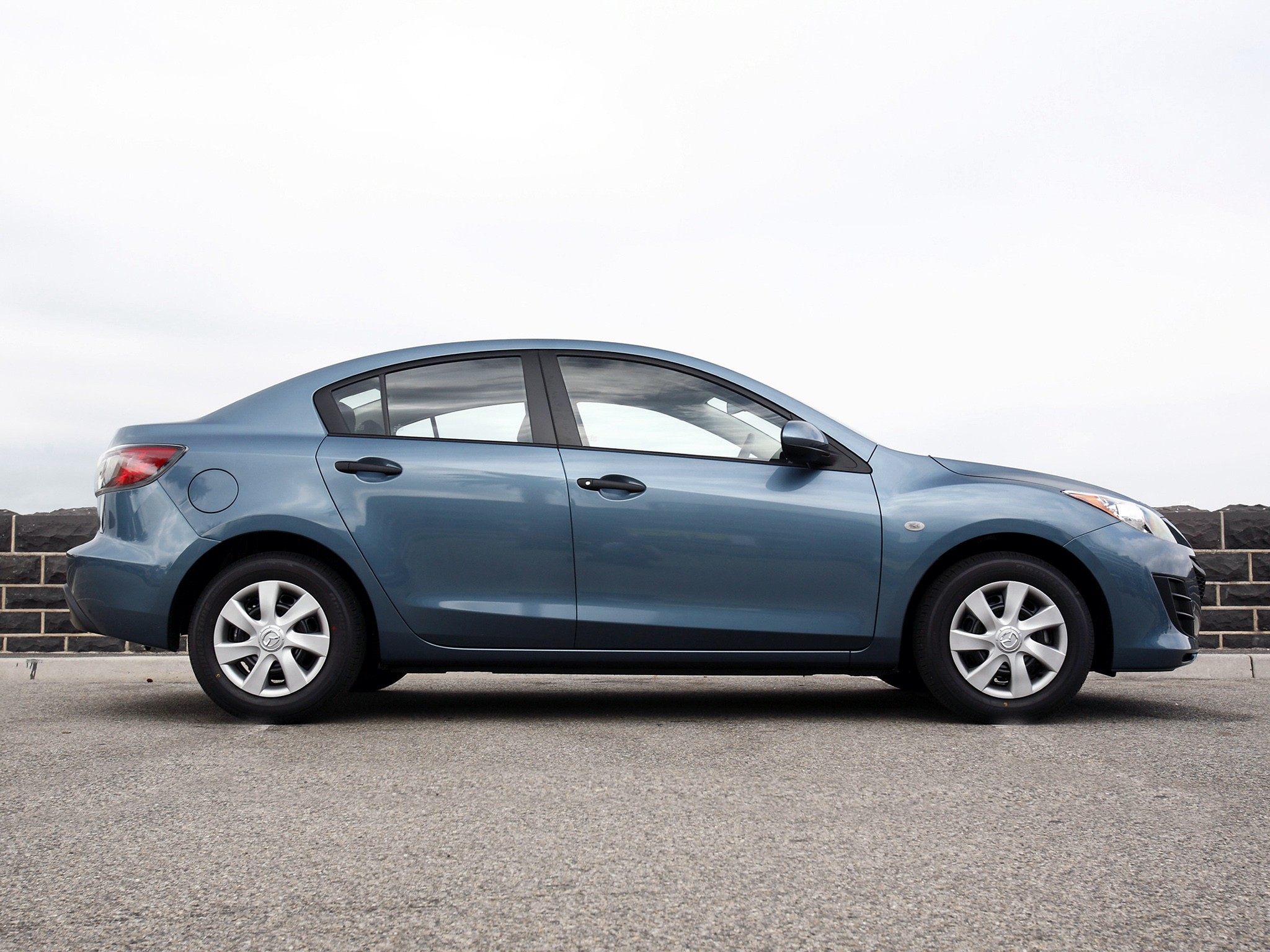 Mazda 3 / Axela Sedan photo 26