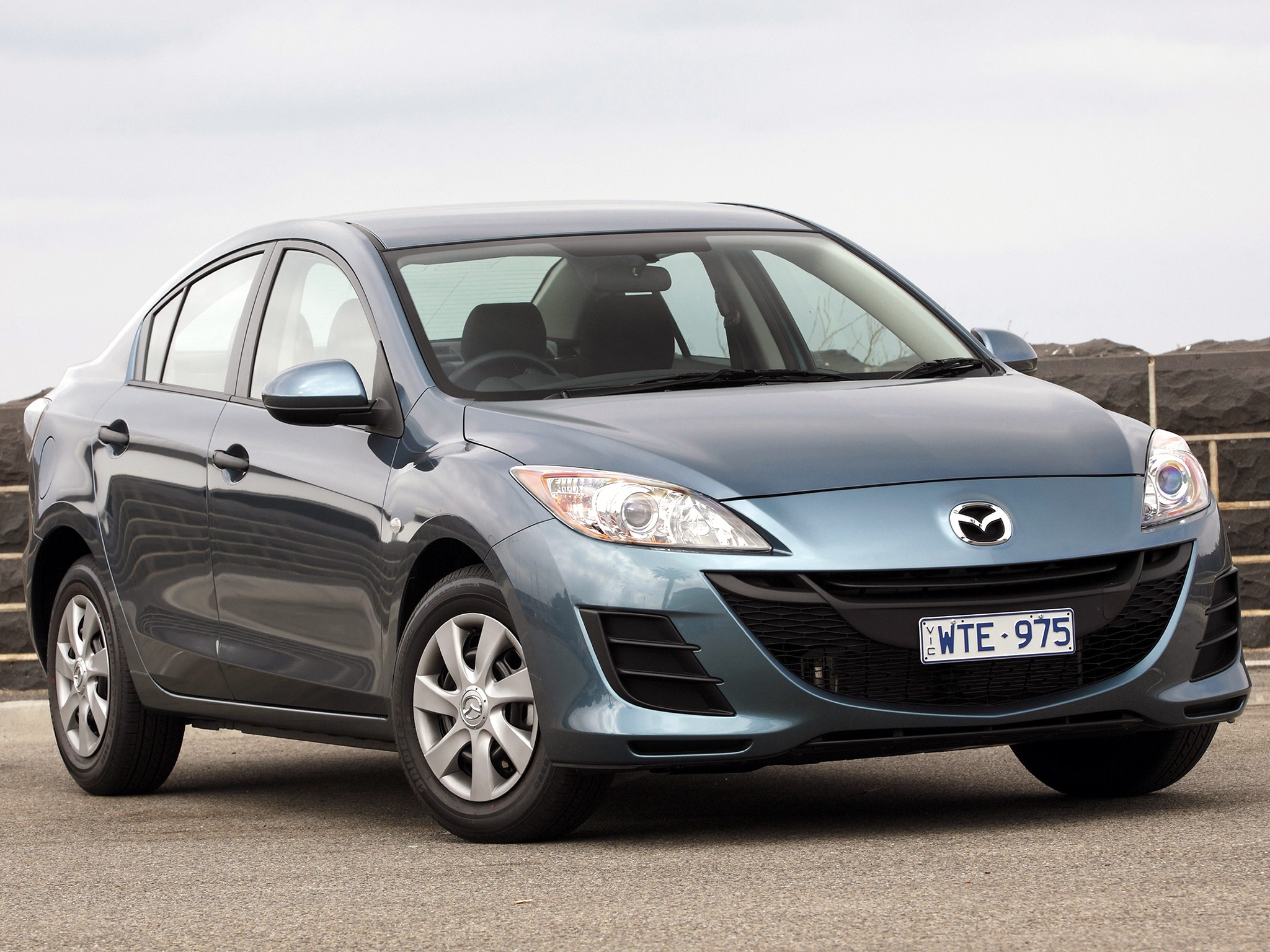 Mazda 3 / Axela Sedan photo 27