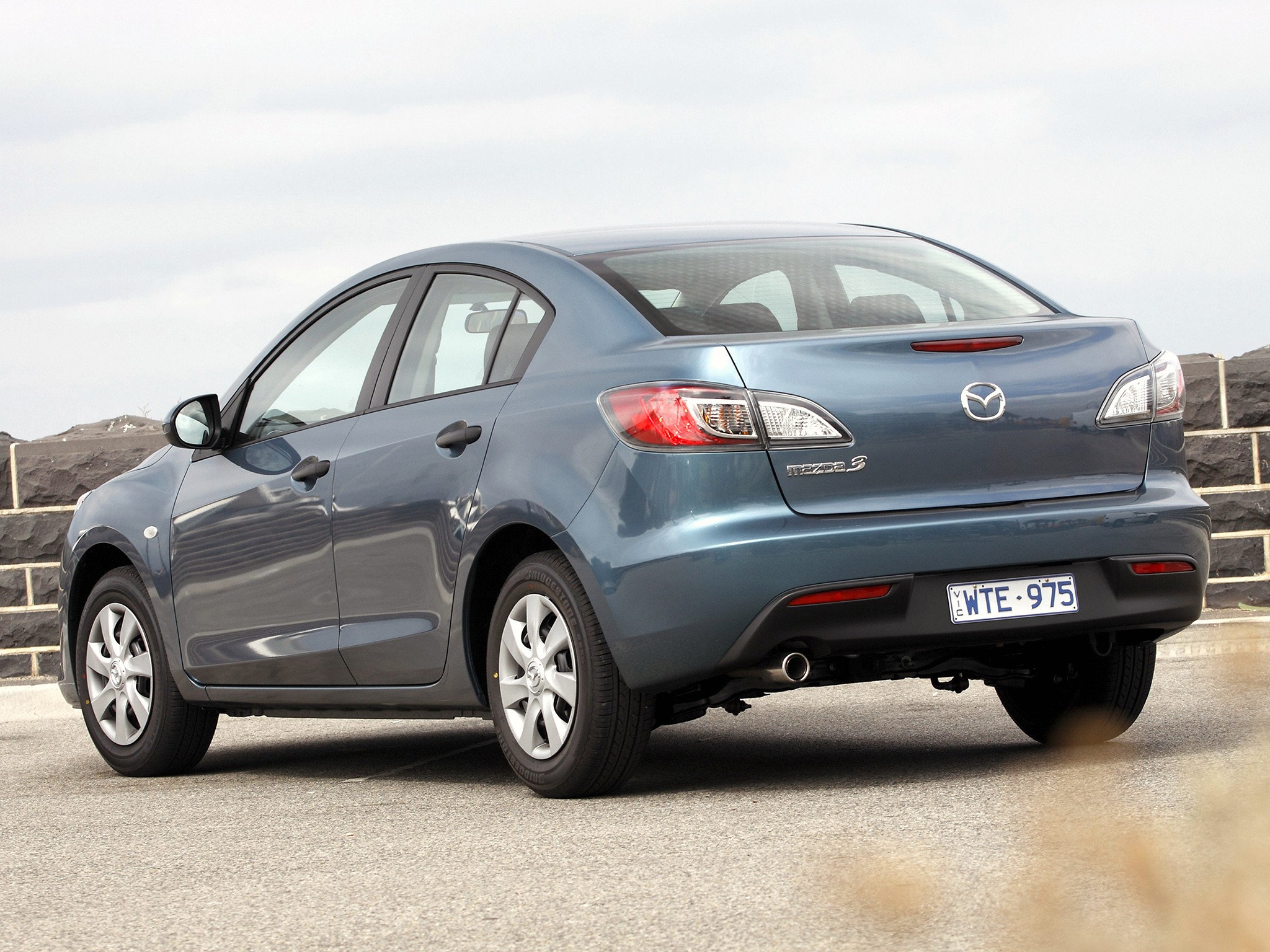 Mazda 3 / Axela Sedan photo 28