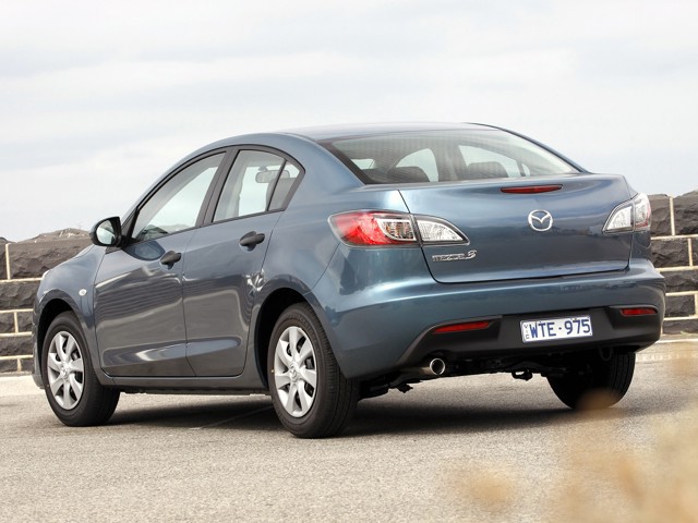 Mazda 3 / Axela Sedan photo 28