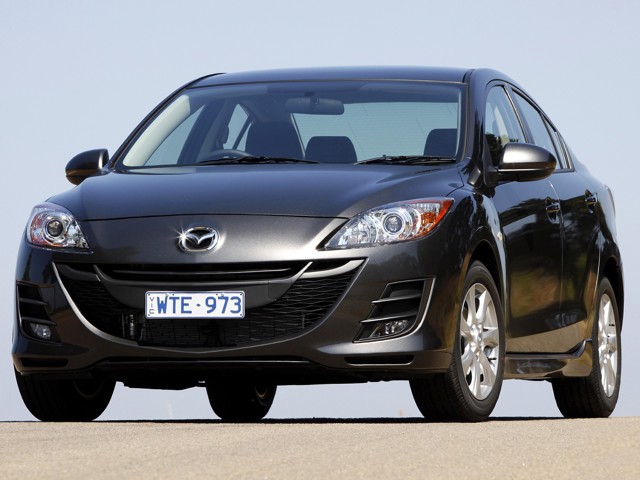 Mazda 3 / Axela Sedan photo 31