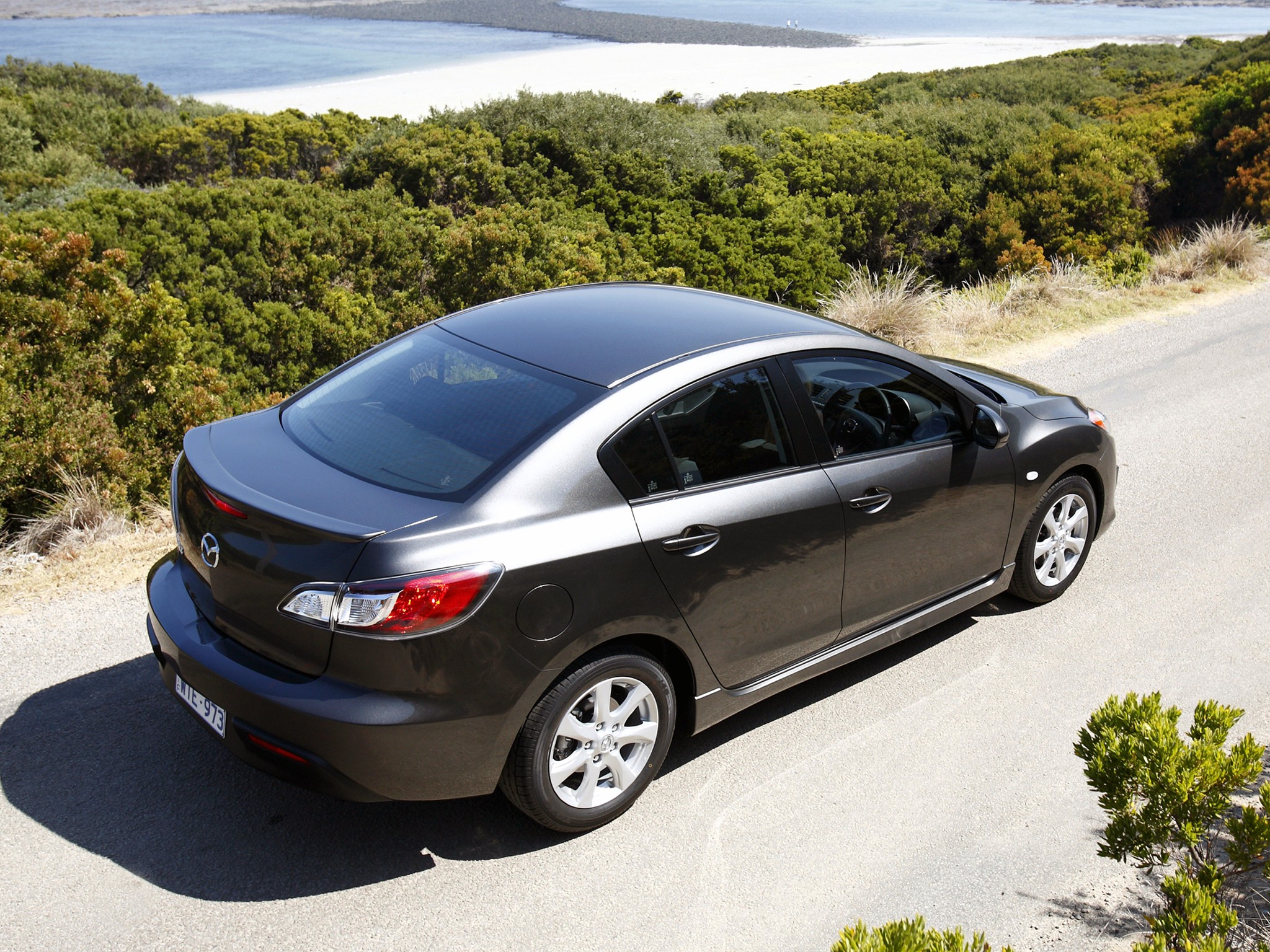 Mazda 3 / Axela Sedan photo 33