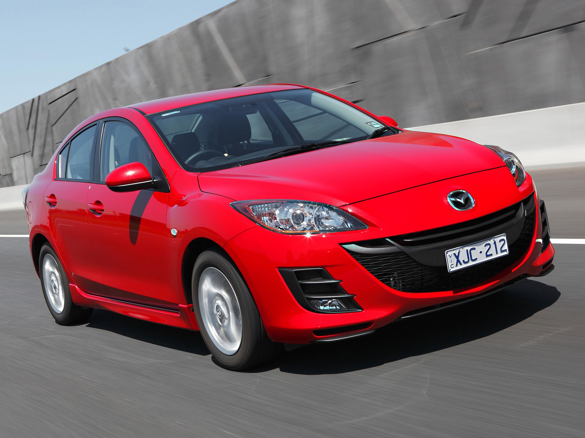 Mazda 3 / Axela Sedan photo 35