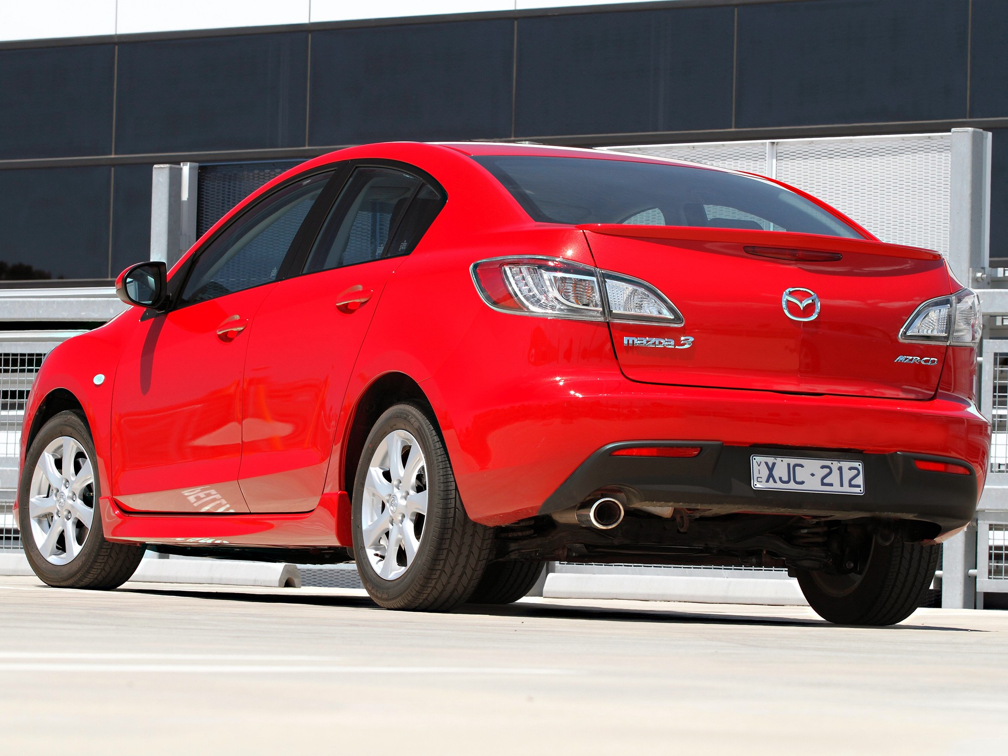 Mazda 3 / Axela Sedan photo 38