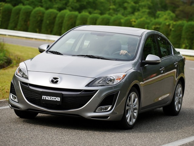 Mazda 3 / Axela Sedan photo 41