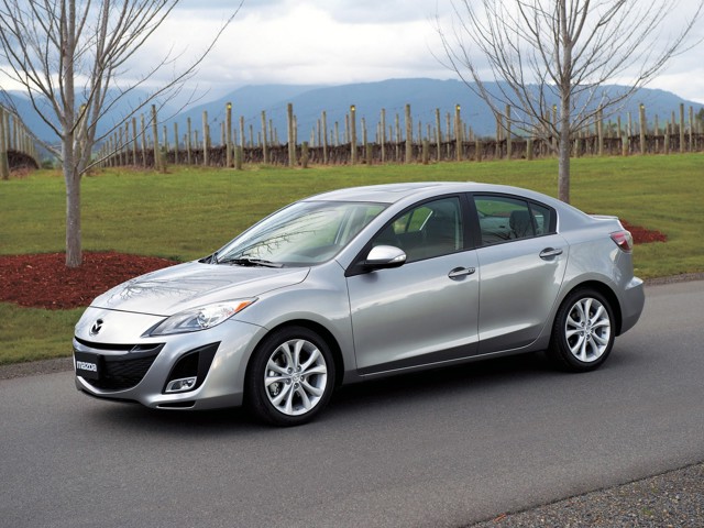 Mazda 3 / Axela Sedan photo 42