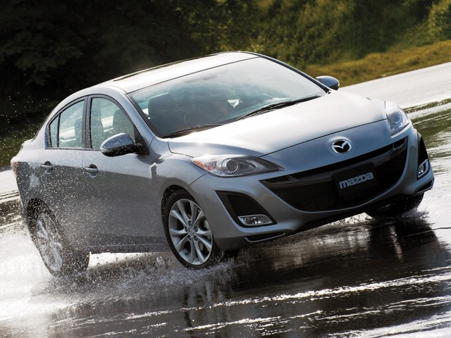 Mazda 3 / Axela Sedan photo 44