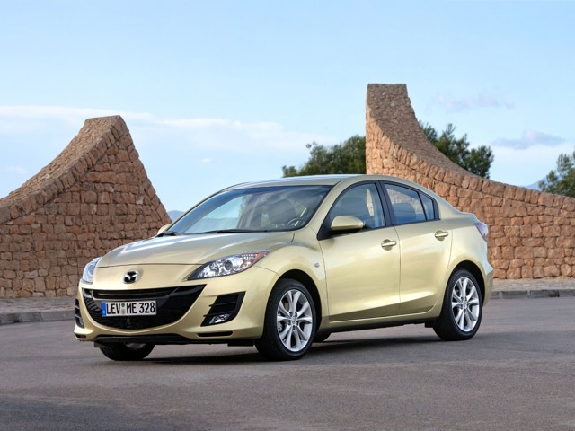 Mazda 3 / Axela Sedan photo 53