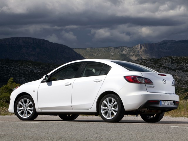 Mazda 3 / Axela Sedan photo 63