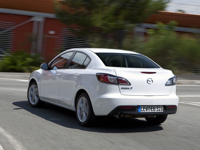 Mazda 3 / Axela Sedan photo 65