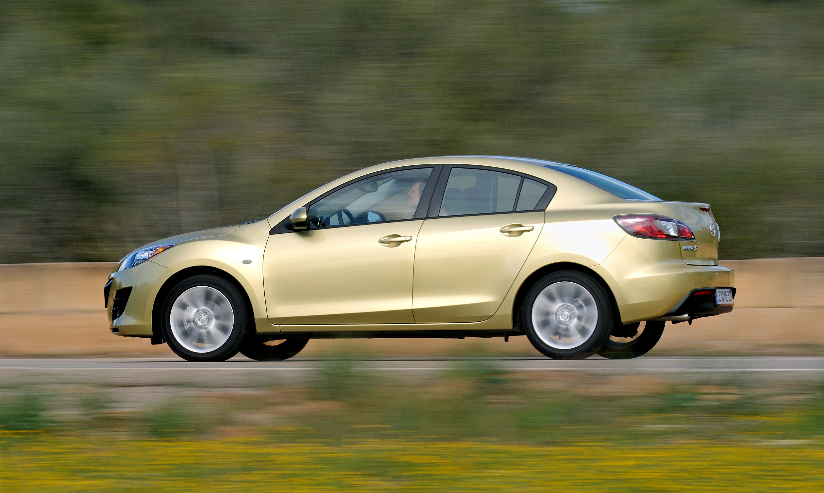 Mazda 3 / Axela Sedan photo 68