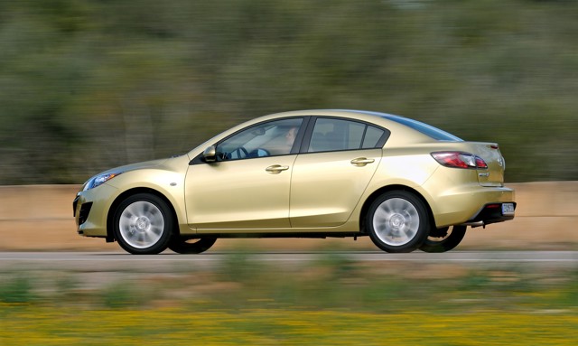 Mazda 3 / Axela Sedan photo 68