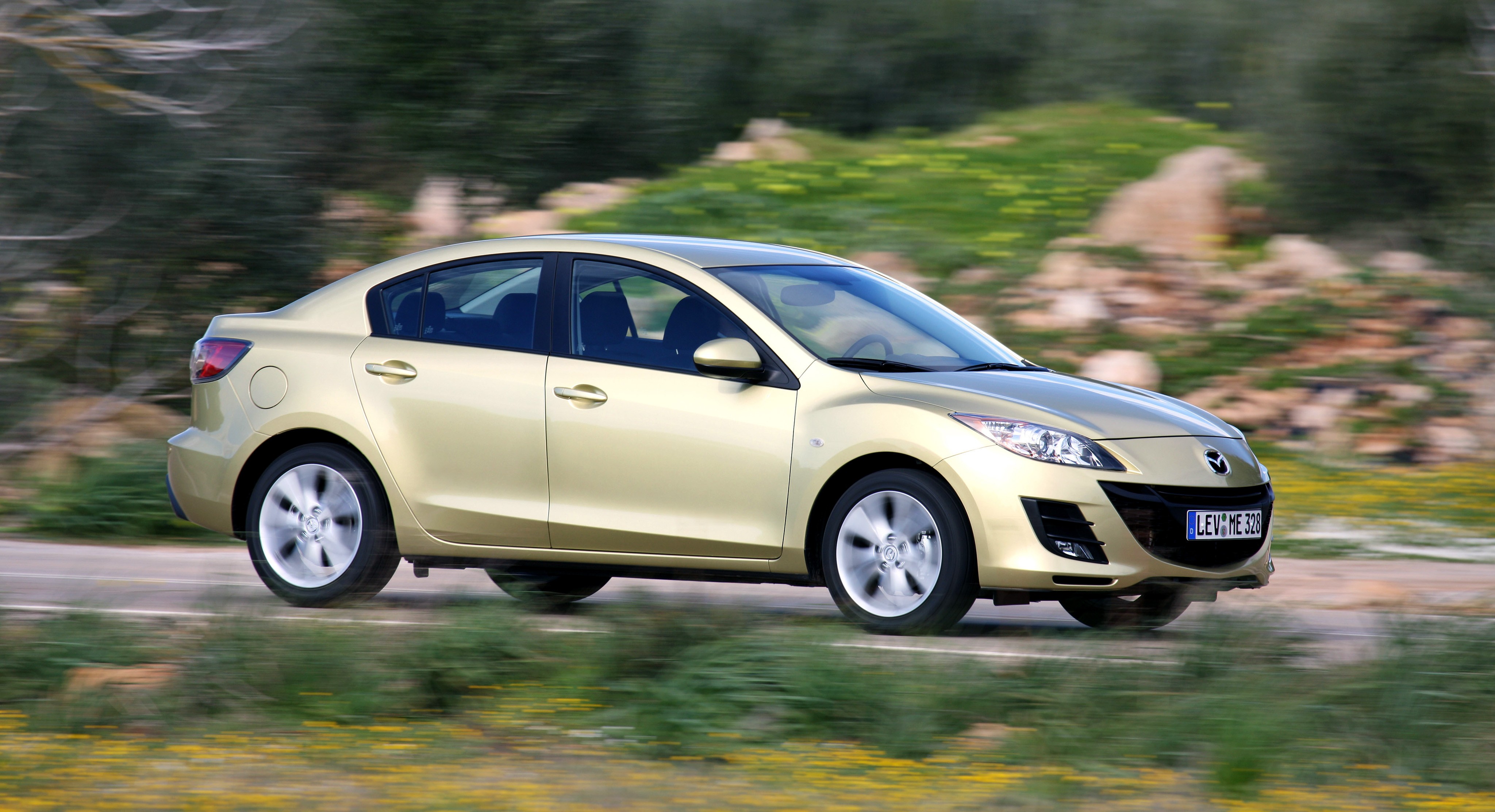 Mazda 3 / Axela Sedan photo 69