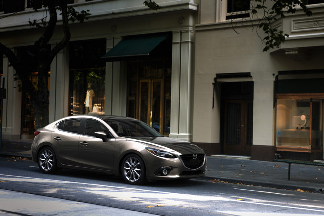 Mazda 3 / Axela Sedan Foto 12