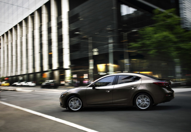 Mazda 3 / Axela Sedan Foto 19