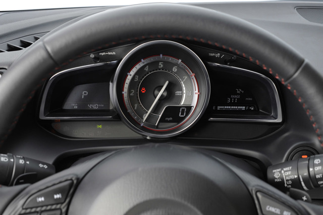 Mazda 3 / Axela Sedan Foto 42