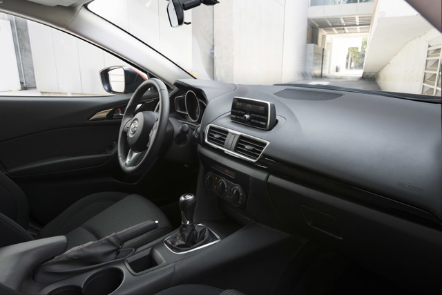 Mazda 3 / Axela Sedan Foto 44