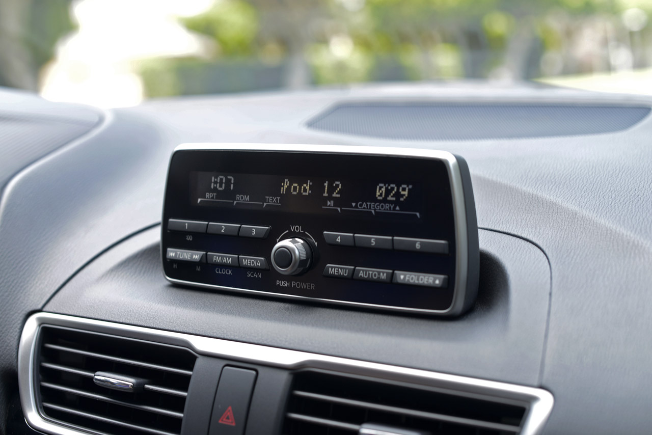 Mazda 3 / Axela Sedan photo 48