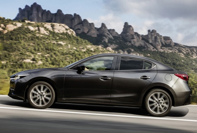 Mazda 3 / Axela Sedan foto 5