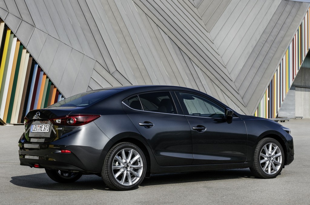 Mazda 3 / Axela Sedan photo 7